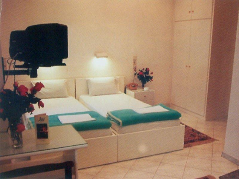 Hotel Avra Karditsa Bagian luar foto